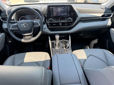 2022 Toyota Highlander XLE AWD (Natl)