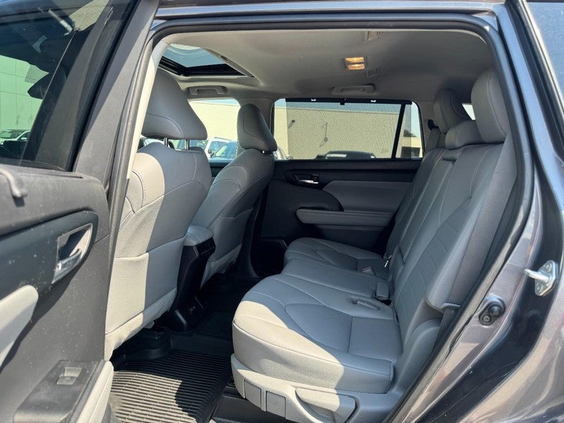 2021 Toyota Highlander XLE AWD (Natl)