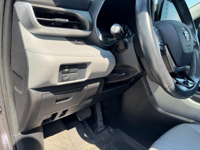 2021 Toyota Highlander XLE AWD (Natl)