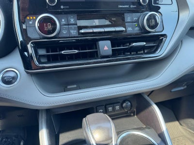 2021 Toyota Highlander XLE AWD (Natl)