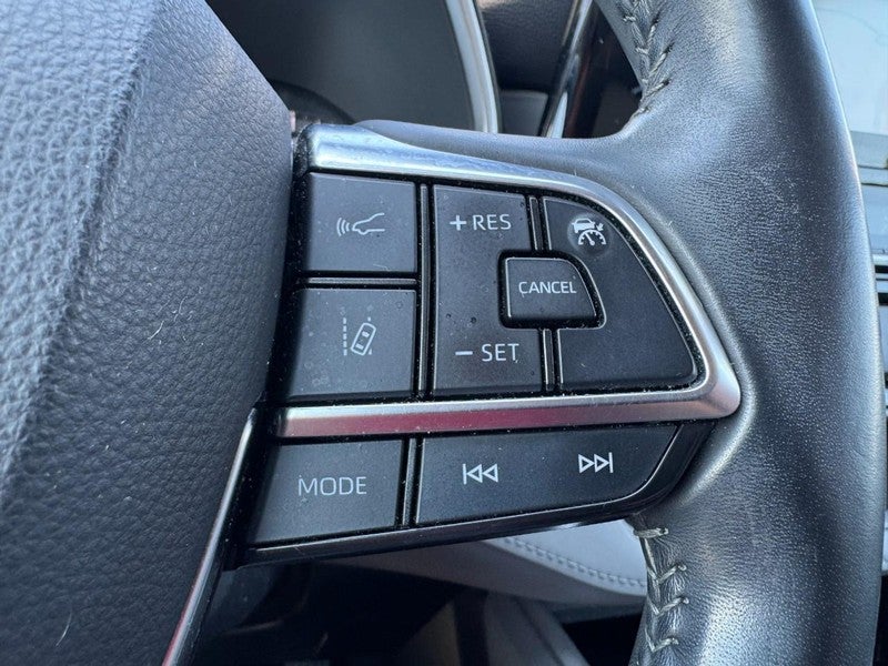 2021 Toyota Highlander XLE AWD (Natl)