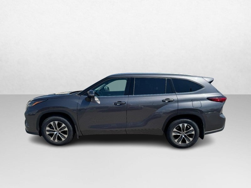 2021 Toyota Highlander XLE AWD (Natl)