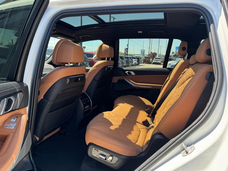 2024 BMW X7 xDrive40i Sports Activity Vehicle