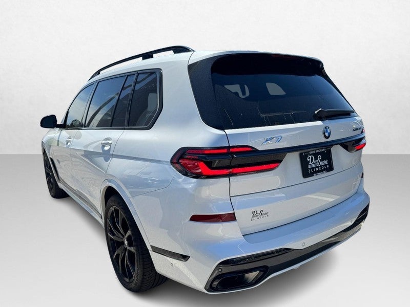 2024 BMW X7 xDrive40i Sports Activity Vehicle
