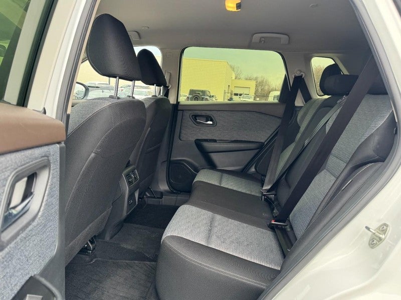 2023 Nissan Rogue FWD SV