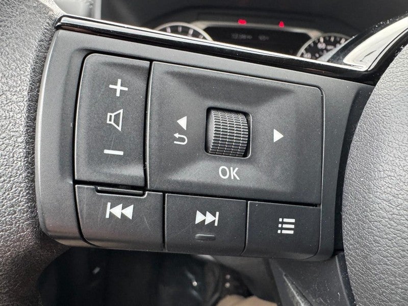 2023 Nissan Rogue AWD SV