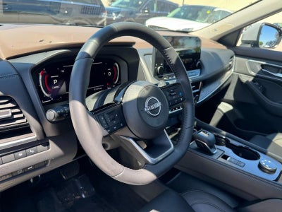 2023 Nissan Rogue AWD Platinum