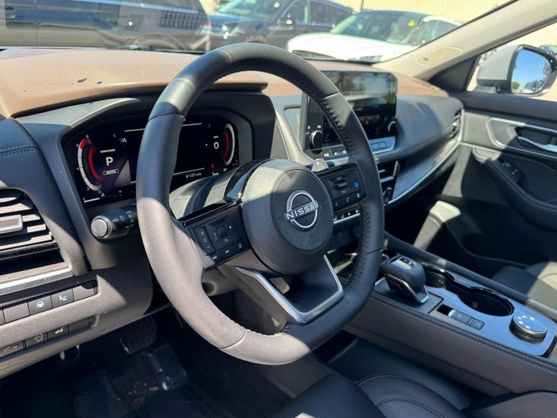 2023 Nissan Rogue AWD Platinum