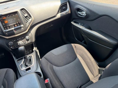 2016 Jeep Cherokee FWD 4dr Latitude