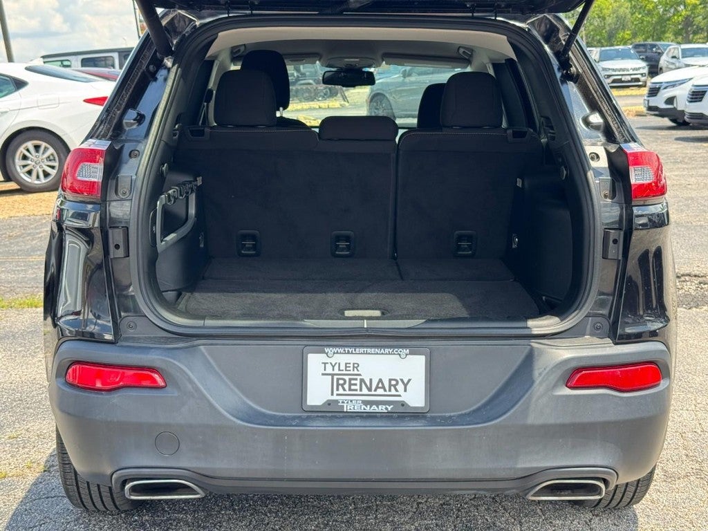 2016 Jeep Cherokee FWD 4dr Latitude