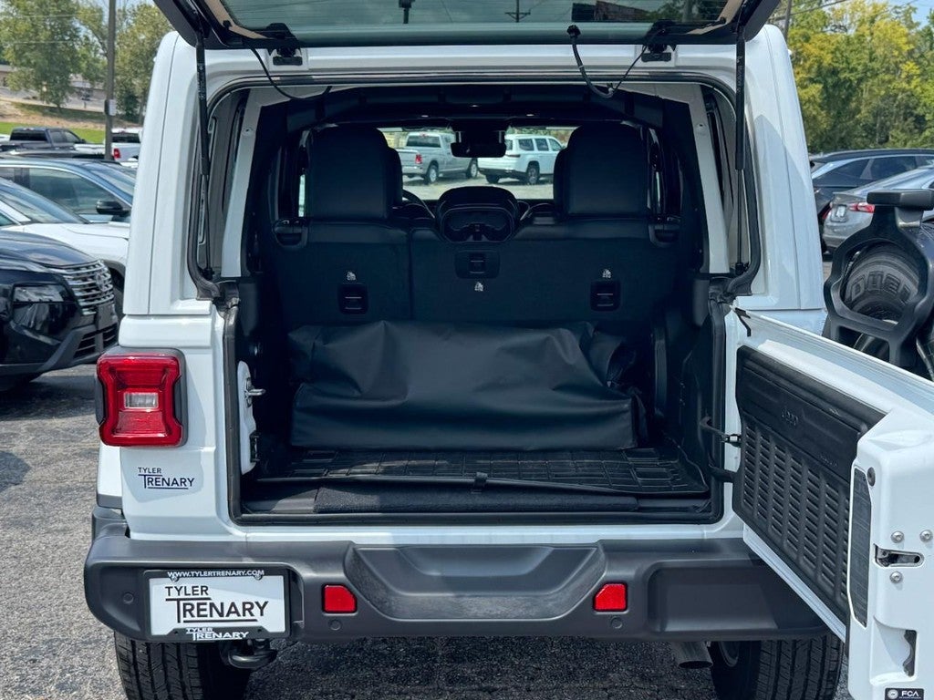 2025 Jeep Wrangler Sahara 4 Door 4x4
