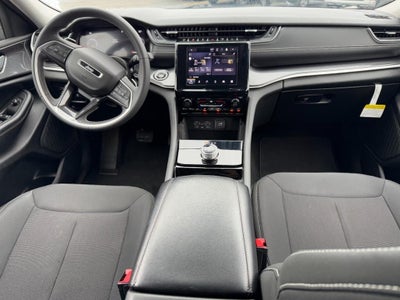 2023 Jeep Grand Cherokee Laredo 4x4