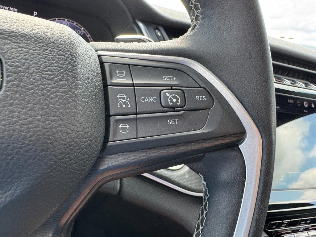 2023 Jeep Grand Cherokee L Altitude 4x4