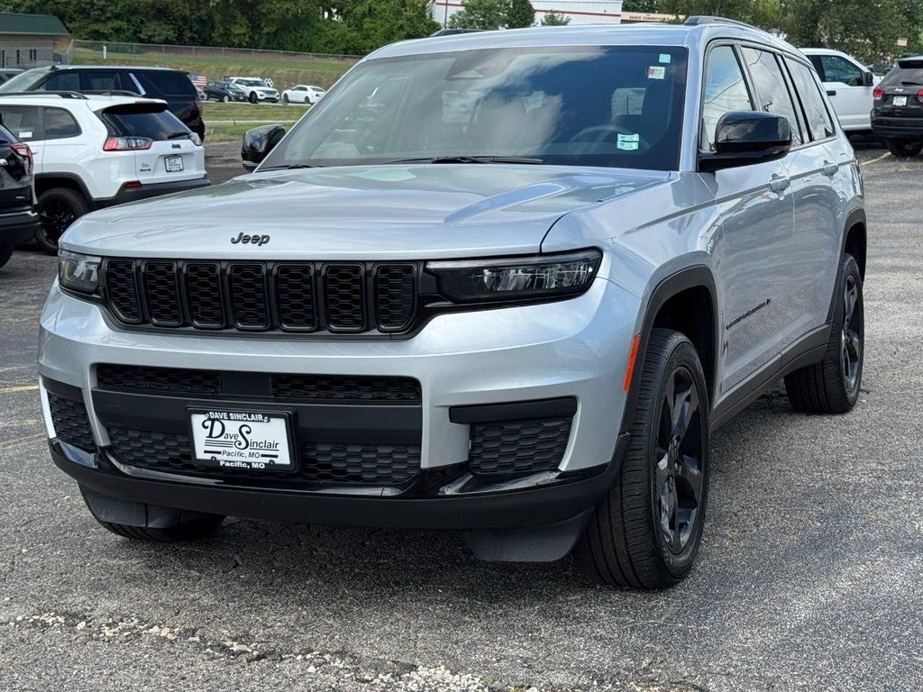 2023 Jeep Grand Cherokee L Altitude 4x4