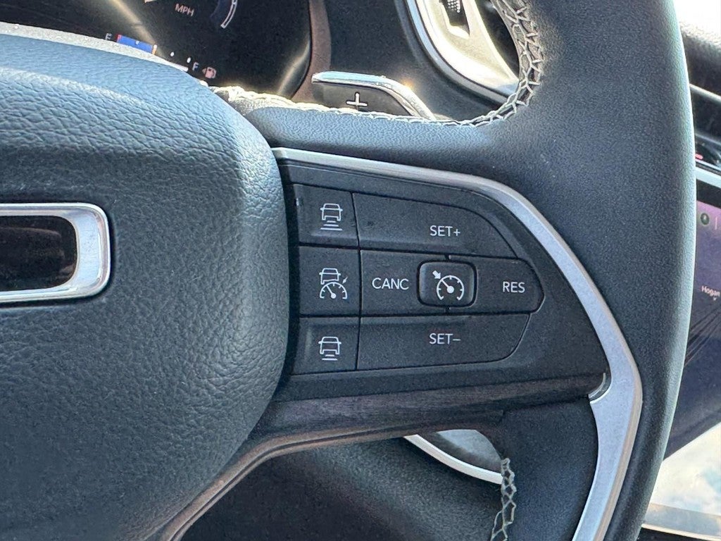 2023 Jeep Grand Cherokee L Limited 4x4