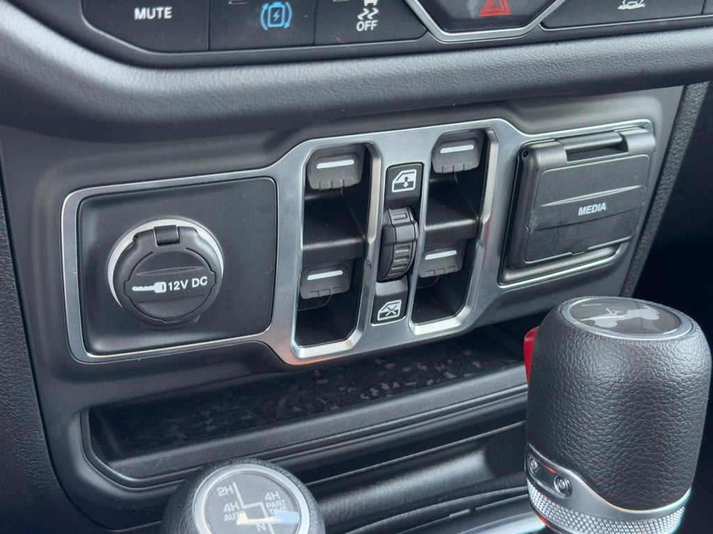 2025 Jeep Wrangler 4xe Sahara 4x4