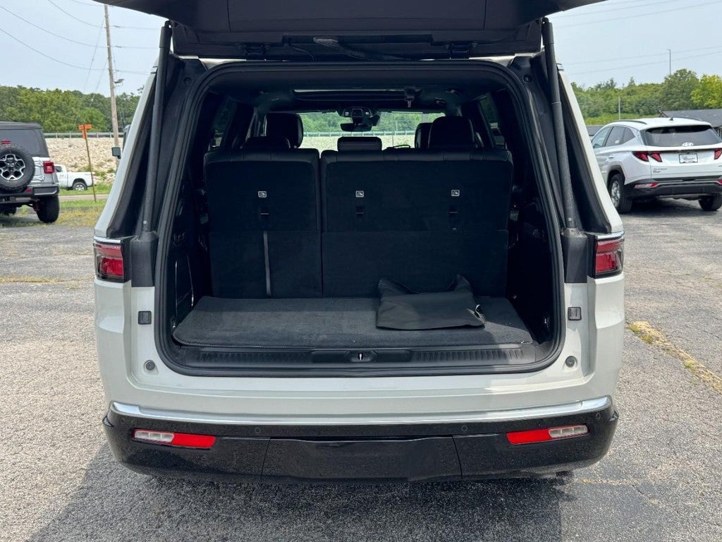 2022 Jeep Wagoneer Series II 4x4