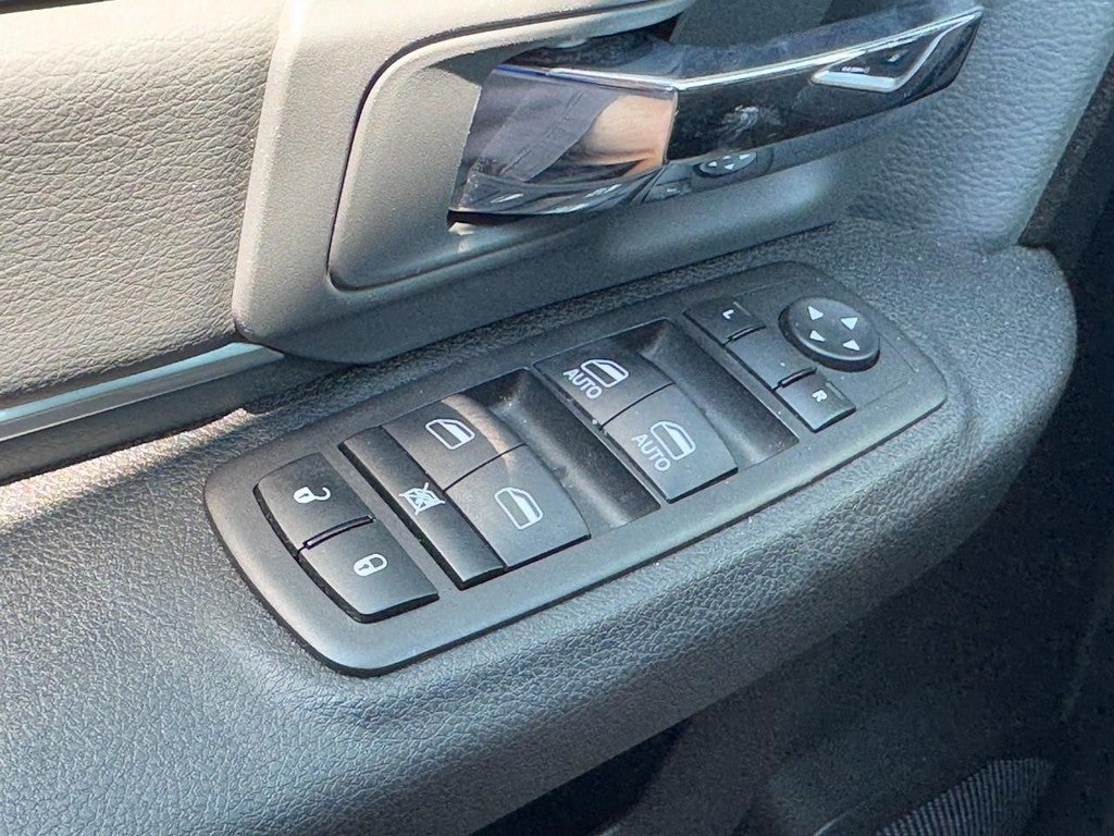 2024 RAM 1500 Classic SLT 4x4 Quad Cab 6'4" Box
