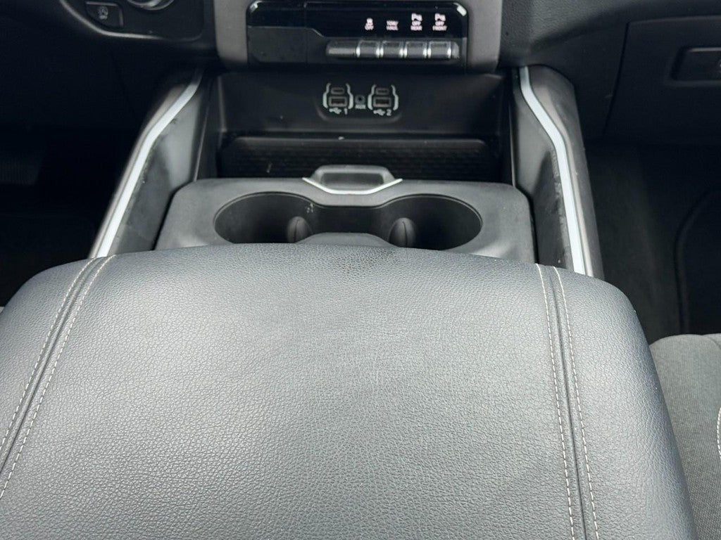 2023 RAM 1500 Big Horn 4x4 Crew Cab 5'7" Box