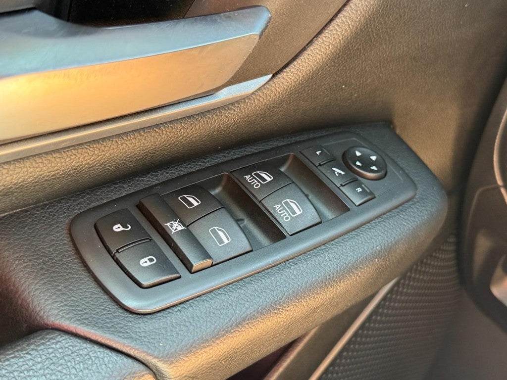 2019 RAM 1500 Big Horn/Lone Star 4x4 Crew Cab 5'7" Box