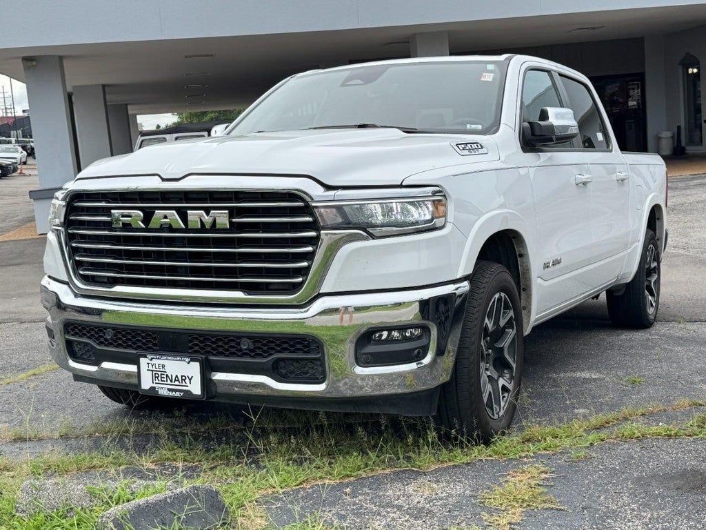 2025 RAM 1500 Laramie 4x4 Crew Cab 5'7" Box