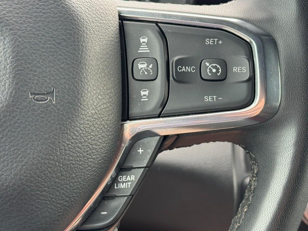 2025 RAM 1500 Laramie 4x4 Crew Cab 5'7" Box