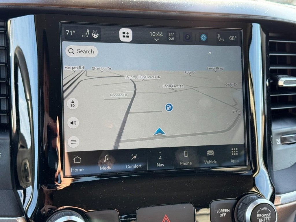 2022 RAM 1500 Laramie 4x4 Crew Cab 5'7" Box