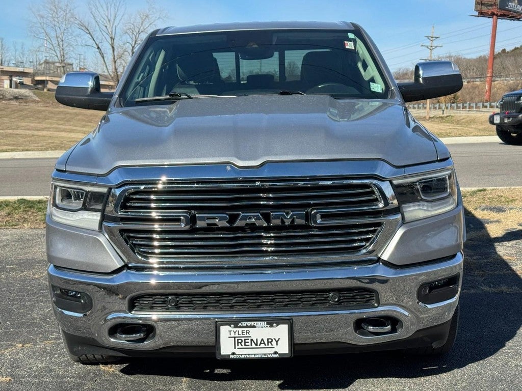 2022 RAM 1500 Laramie 4x4 Crew Cab 5'7" Box