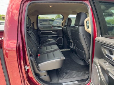 2020 RAM 1500 Laramie 4x4 Crew Cab 5'7" Box