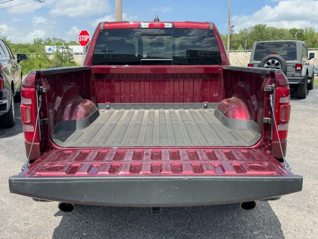 2020 RAM 1500 Laramie 4x4 Crew Cab 5'7" Box