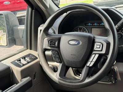 2017 Ford F-150 4WD SuperCrew Box