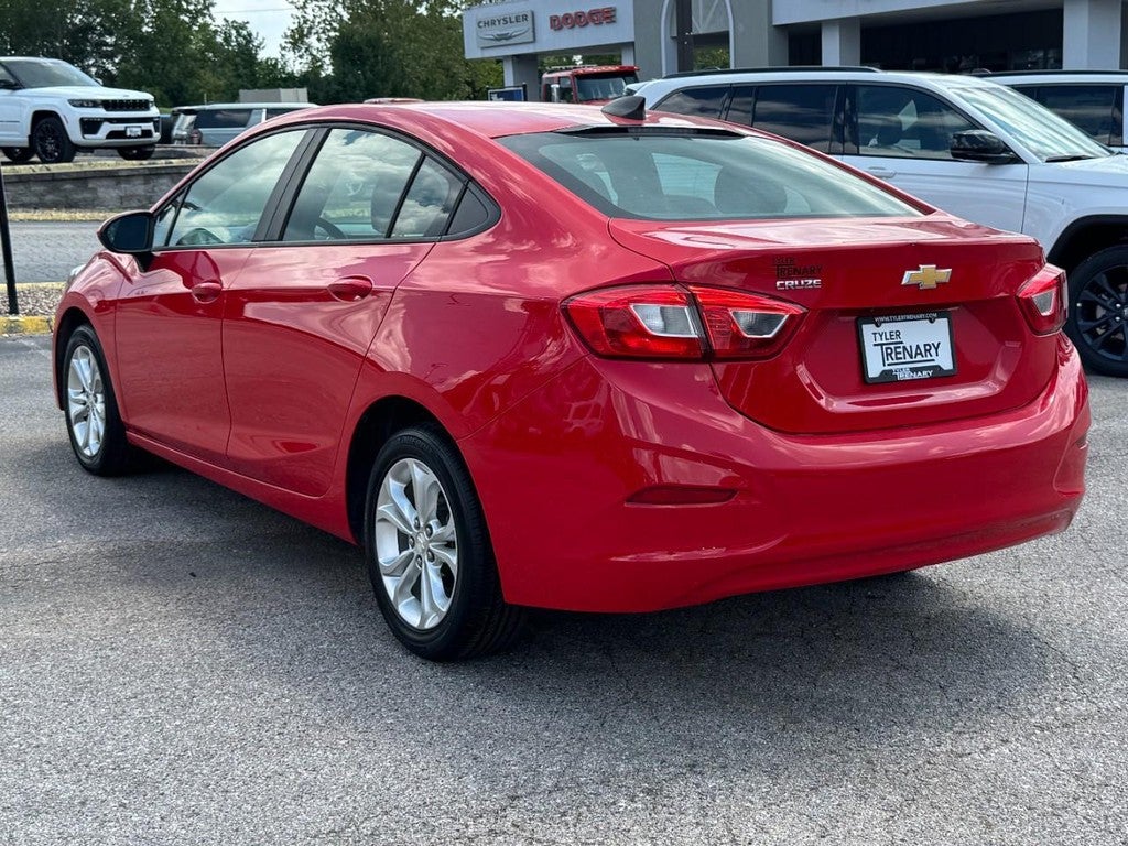 2019 Chevrolet Cruze 4dr Sdn LS