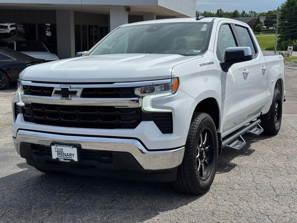 2022 Chevrolet Silverado 1500 4WD Crew Cab 147" LT w/1LT