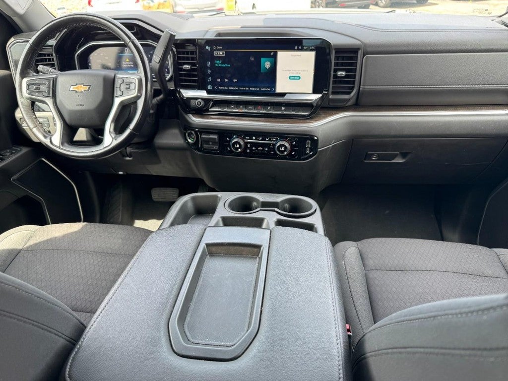 2022 Chevrolet Silverado 1500 4WD Crew Cab 147" LT w/1LT