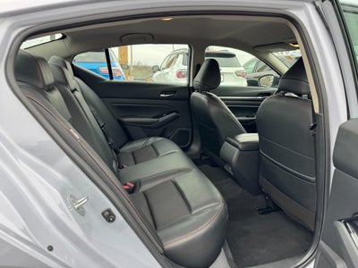 2024 Nissan Altima 2.5 SR Sedan