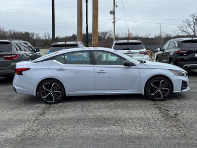 2024 Nissan Altima 2.5 SR Sedan