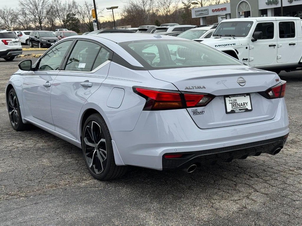 2024 Nissan Altima 2.5 SR Sedan