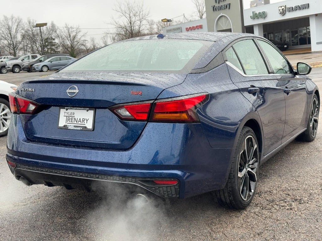 2023 Nissan Altima 2.5 SR Sedan