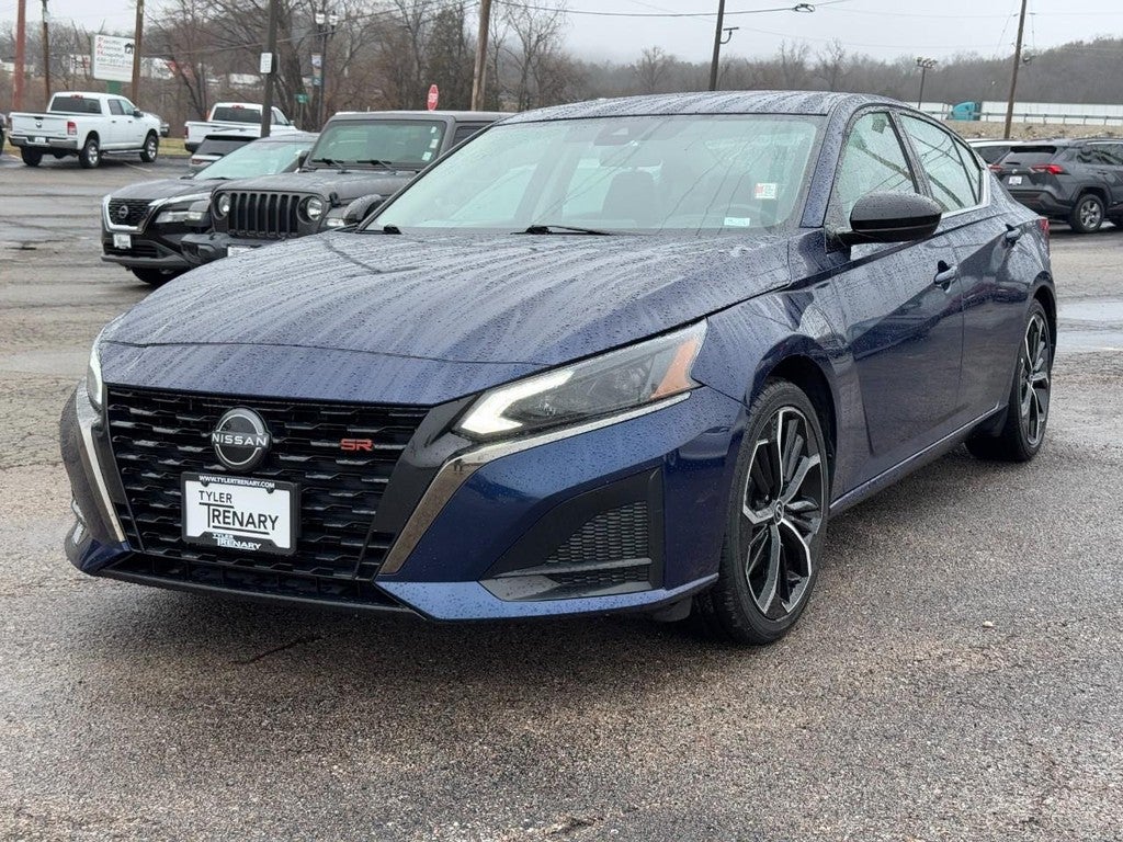 2023 Nissan Altima 2.5 SR Sedan