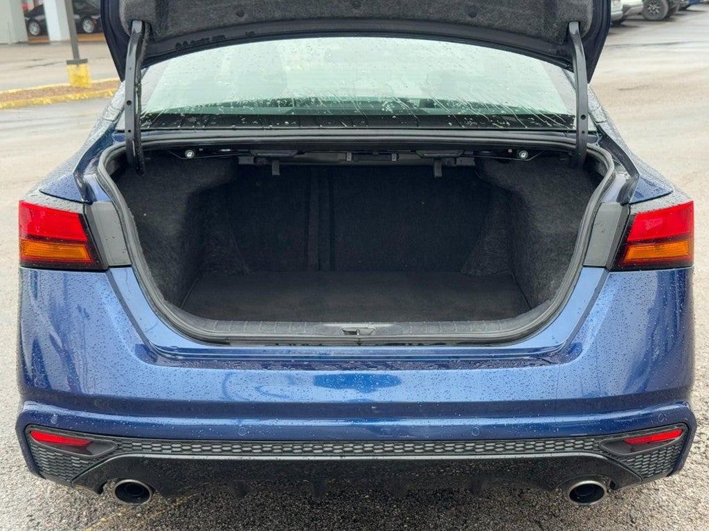 2023 Nissan Altima 2.5 SR Sedan