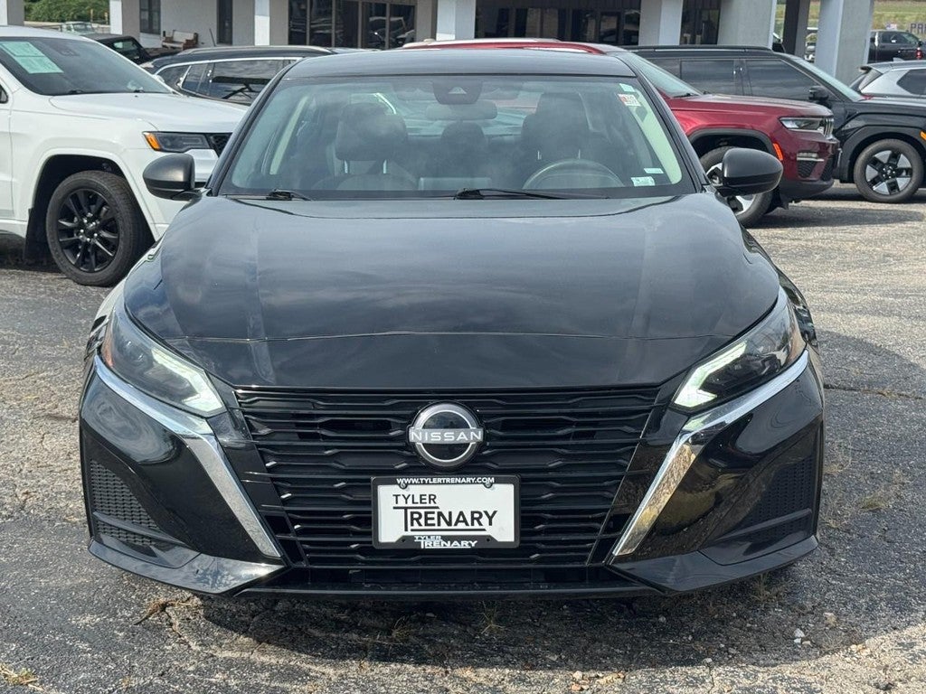 2024 Nissan Altima 2.5 SV Sedan