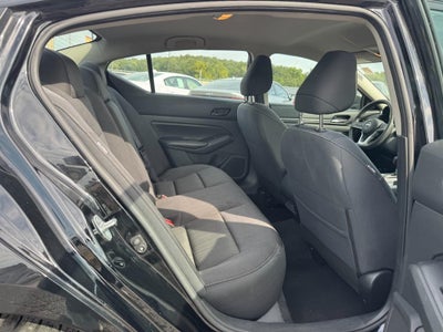 2024 Nissan Altima 2.5 SV Sedan