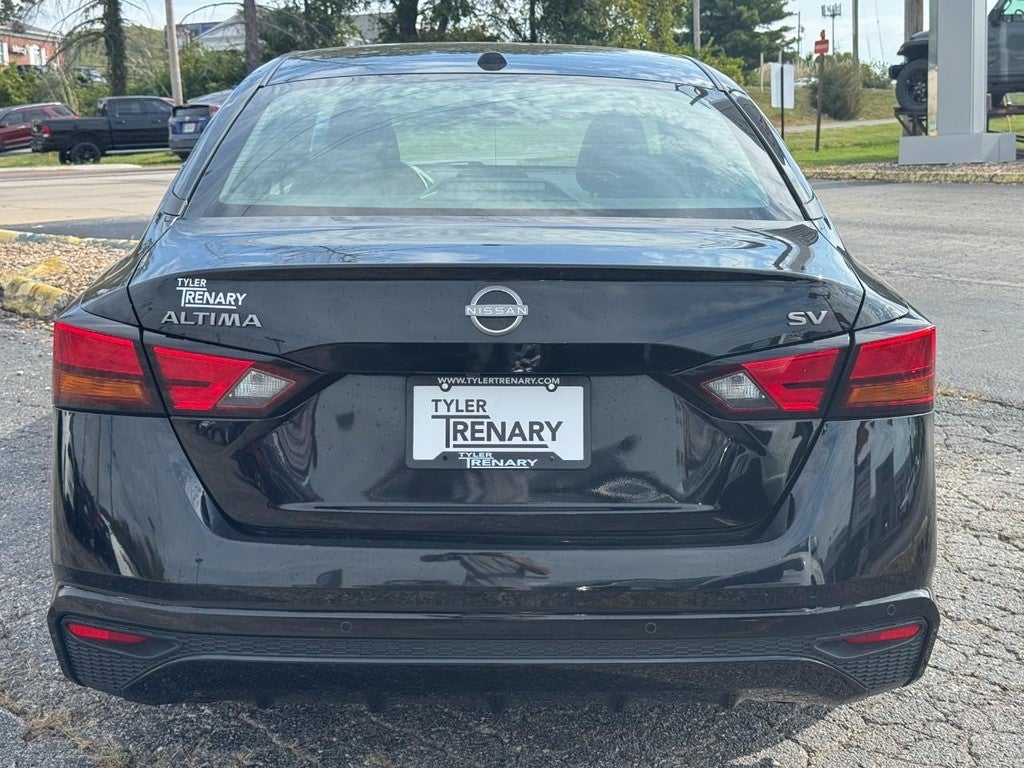 2024 Nissan Altima 2.5 SV Sedan