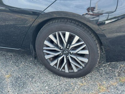 2024 Nissan Altima 2.5 SV Sedan