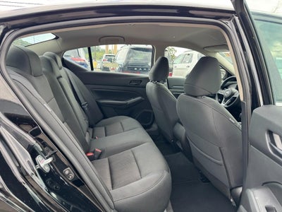 2024 Nissan Altima 2.5 SV Sedan