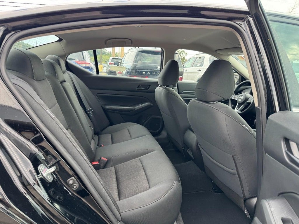 2024 Nissan Altima 2.5 SV Sedan