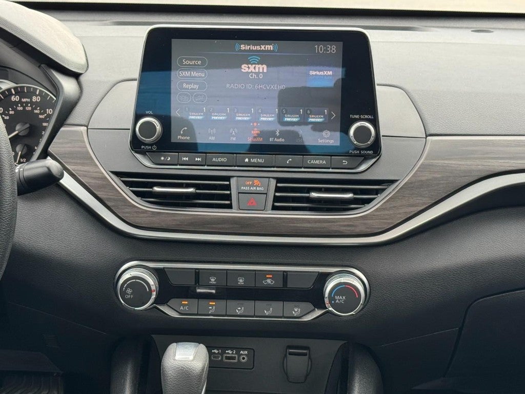 2024 Nissan Altima 2.5 SV Sedan