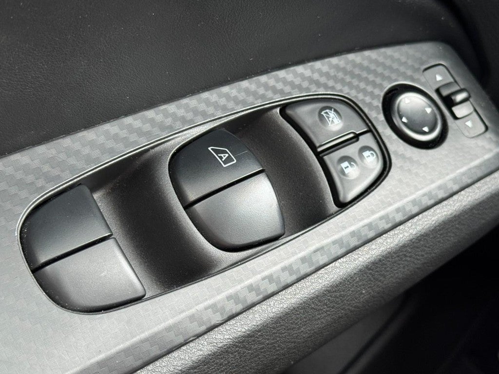 2024 Nissan Altima 2.5 SV Sedan