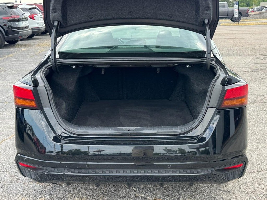 2024 Nissan Altima 2.5 SV Sedan