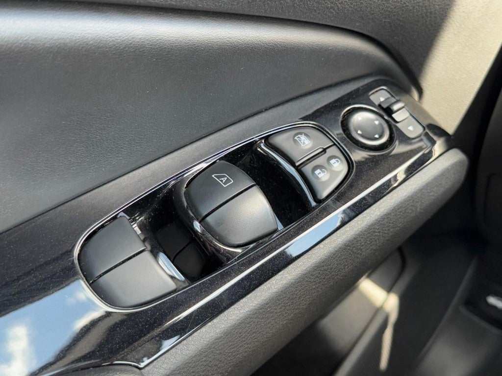 2023 Nissan Altima 2.5 SV Sedan